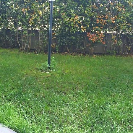 Favoloso Appartamento Roma Con Giardino Exteriör bild